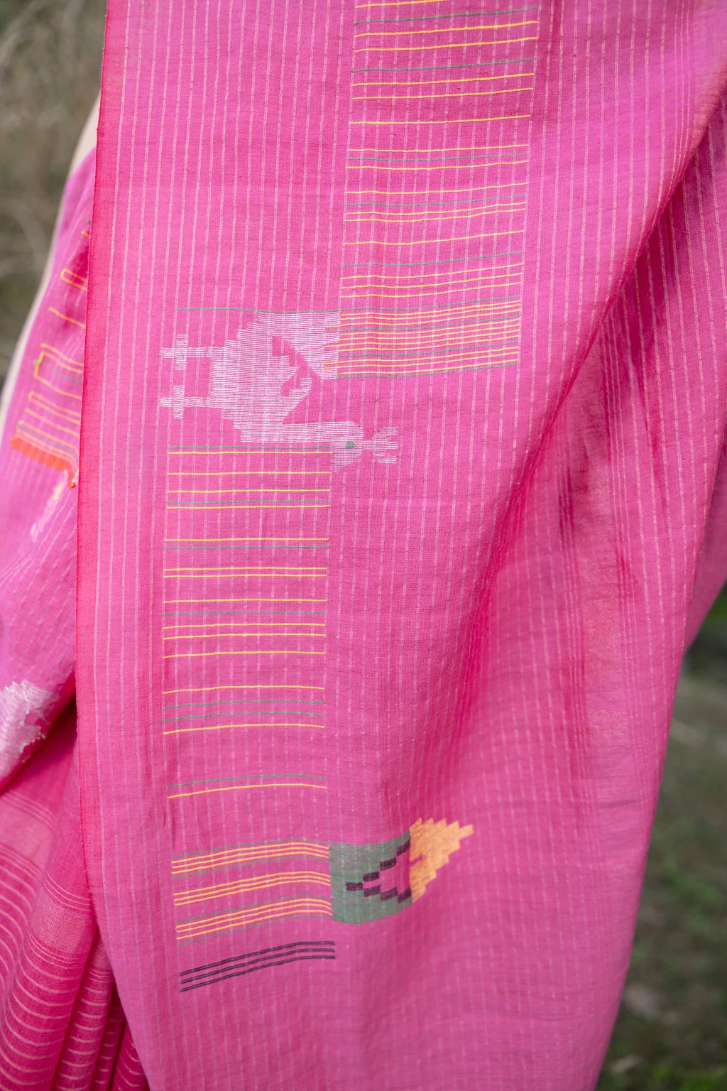 Sarron Gulabi-001 Saree, pink zari-striped silk-cotton Jamdani saree with peacock and tiger motifs.