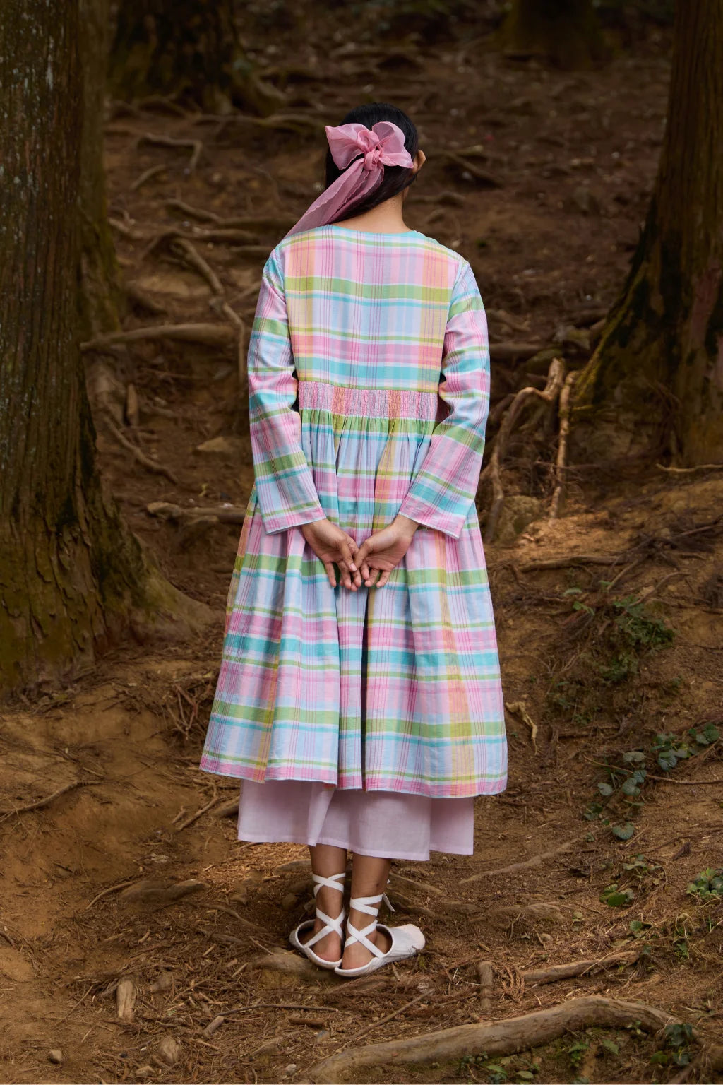 Sarron Indrani Overlay, reversible purple cotton Jamdani and pink handloom cotton overlay with smocking.