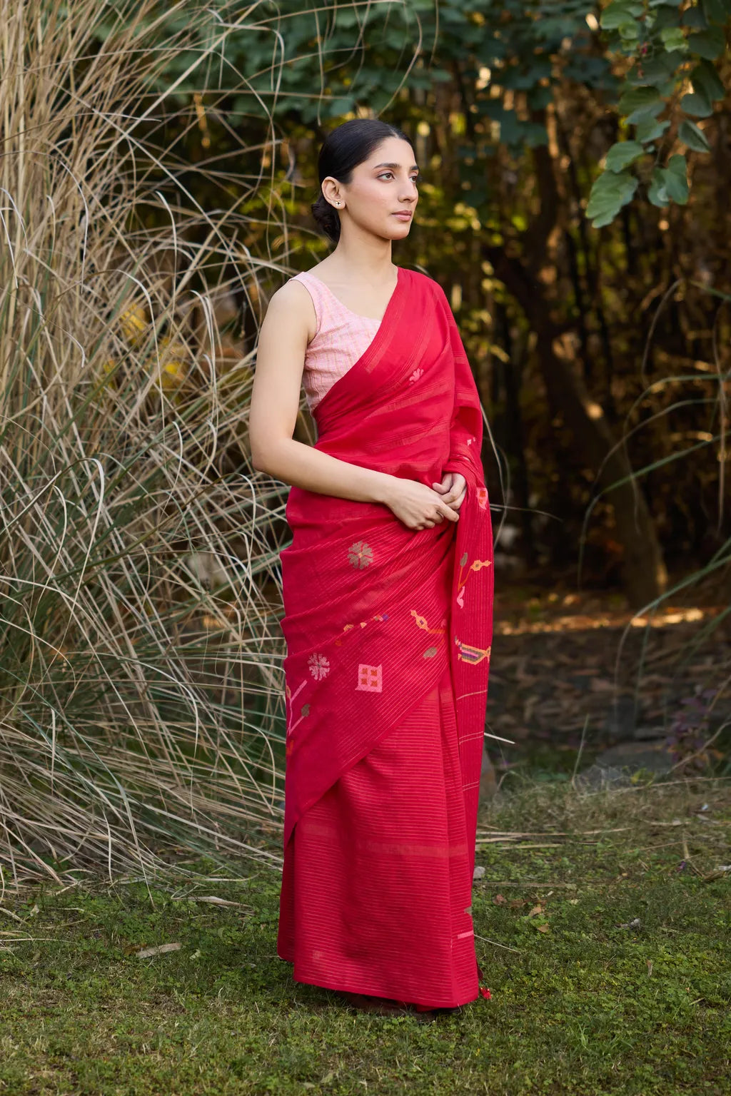 Sarron Laal-001 Saree, bright red striped silk-cotton Jamdani saree with bird and floral motifs.