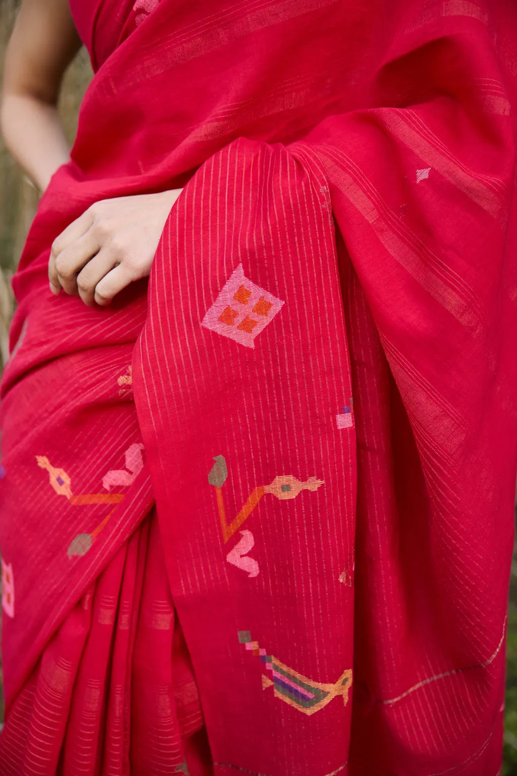 Sarron Laal-001 Saree, bright red striped silk-cotton Jamdani saree with bird and floral motifs.