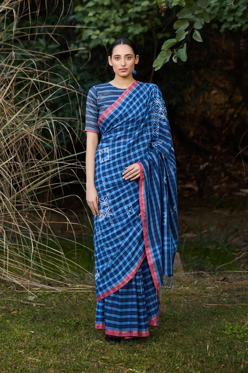 Sarron Nila-001 Saree, indigo checked cotton Jamdani saree with abstract geometric motifs and red selvedge.