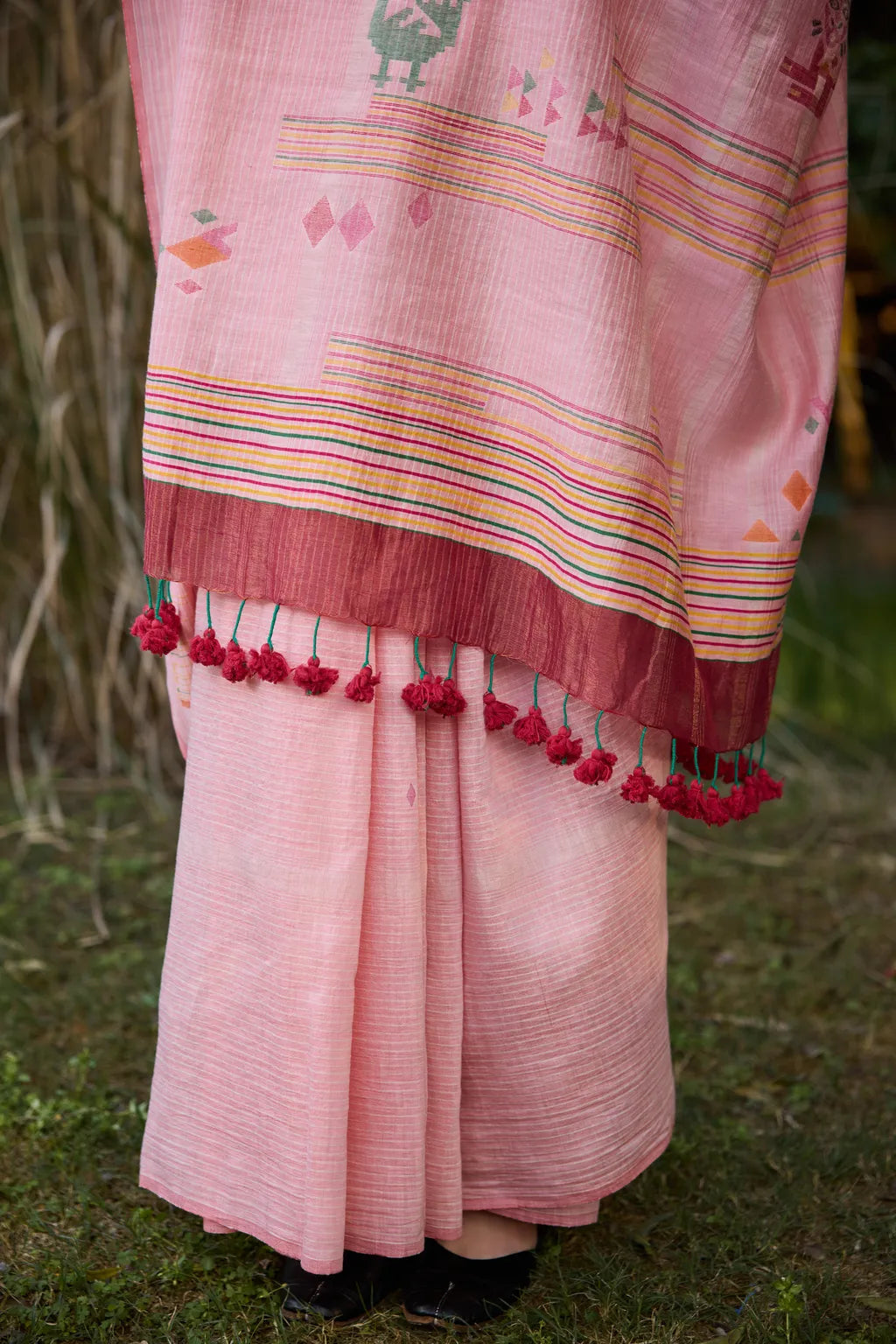 Sarron Laal-002 Saree, white, red and pink striped silk-cotton Jamdani saree with peacock and tiger motifs.