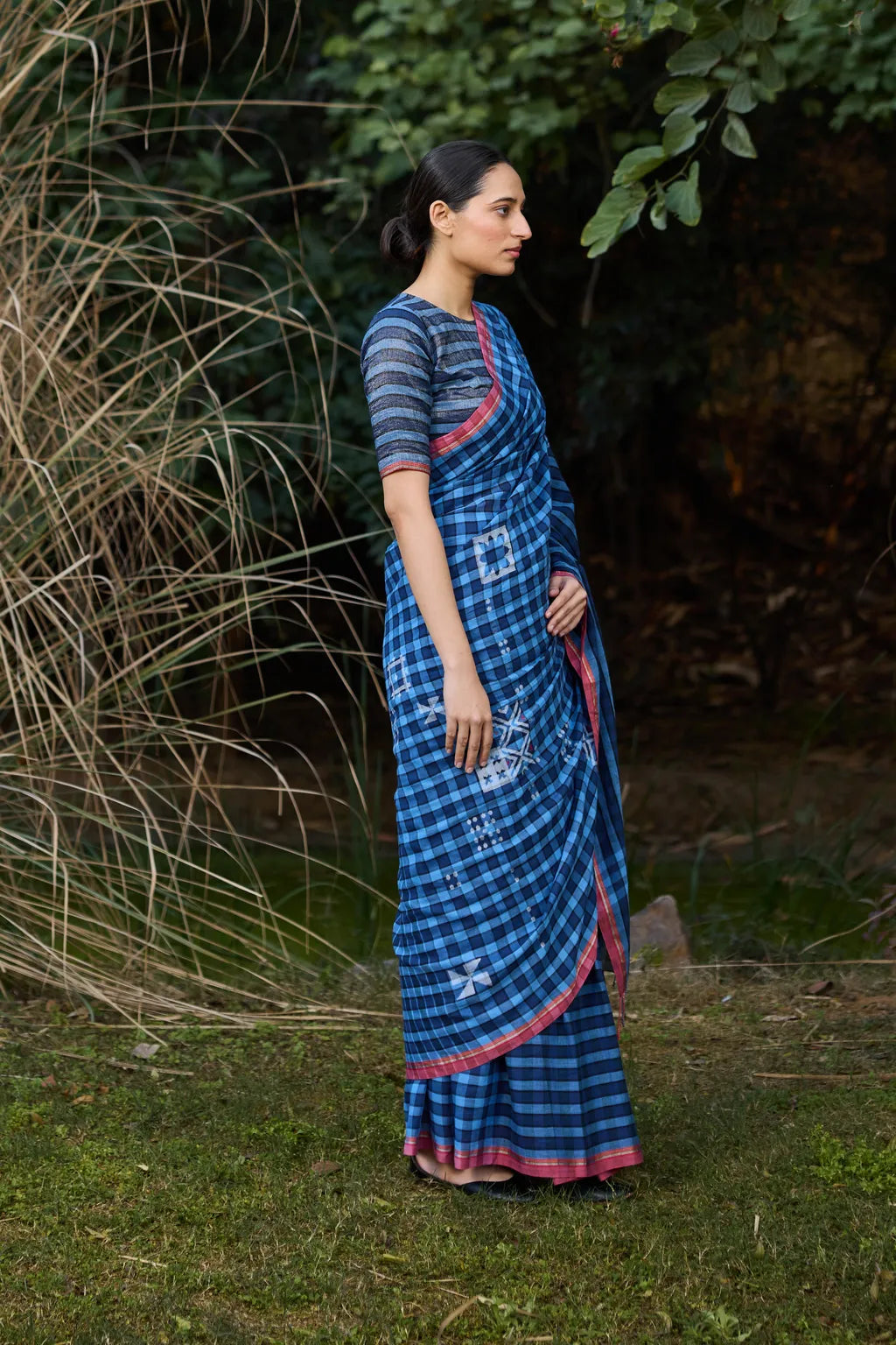 Sarron Nila-001 Saree, indigo checked cotton Jamdani saree with abstract geometric motifs and red selvedge.