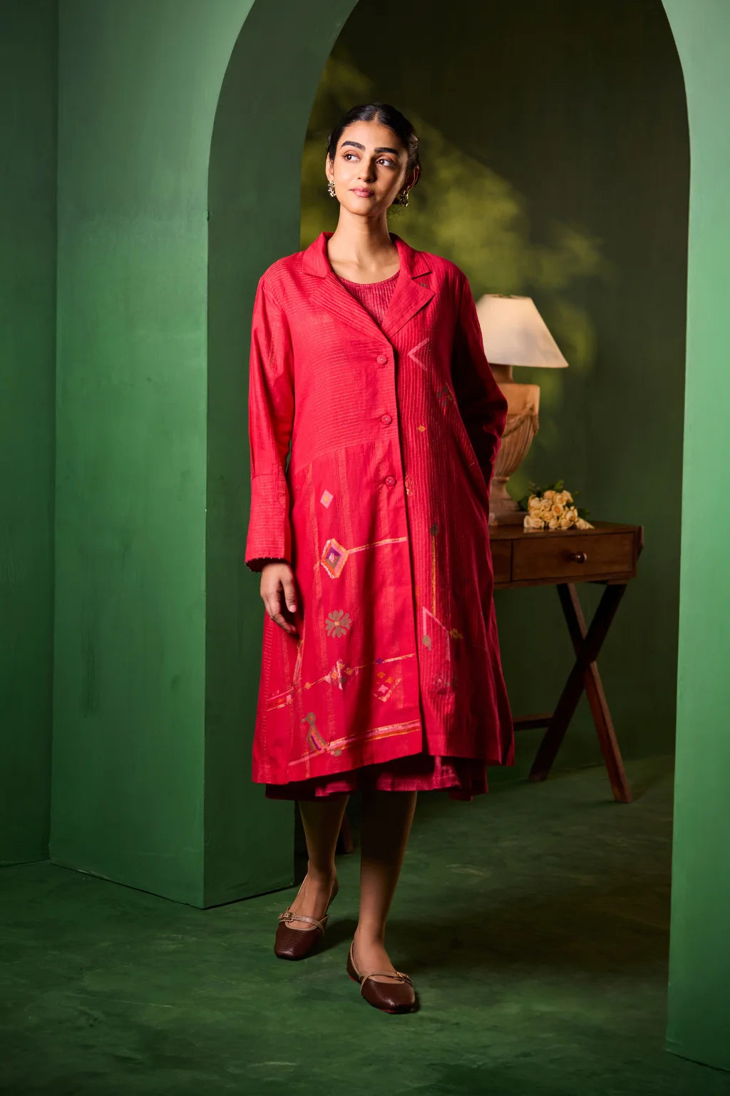 Sarron Rudrani Set, red silk-cotton Jamdani jacket and dress with handwoven bird and floral motifs.