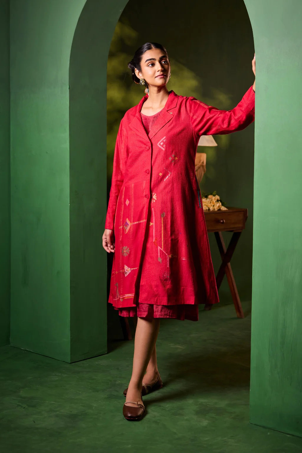Sarron Rudrani Set, red silk-cotton Jamdani jacket and dress with handwoven bird and floral motifs.