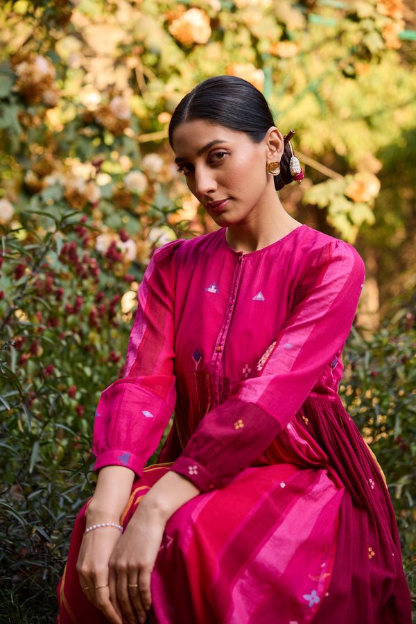 Sarron handwoven garments